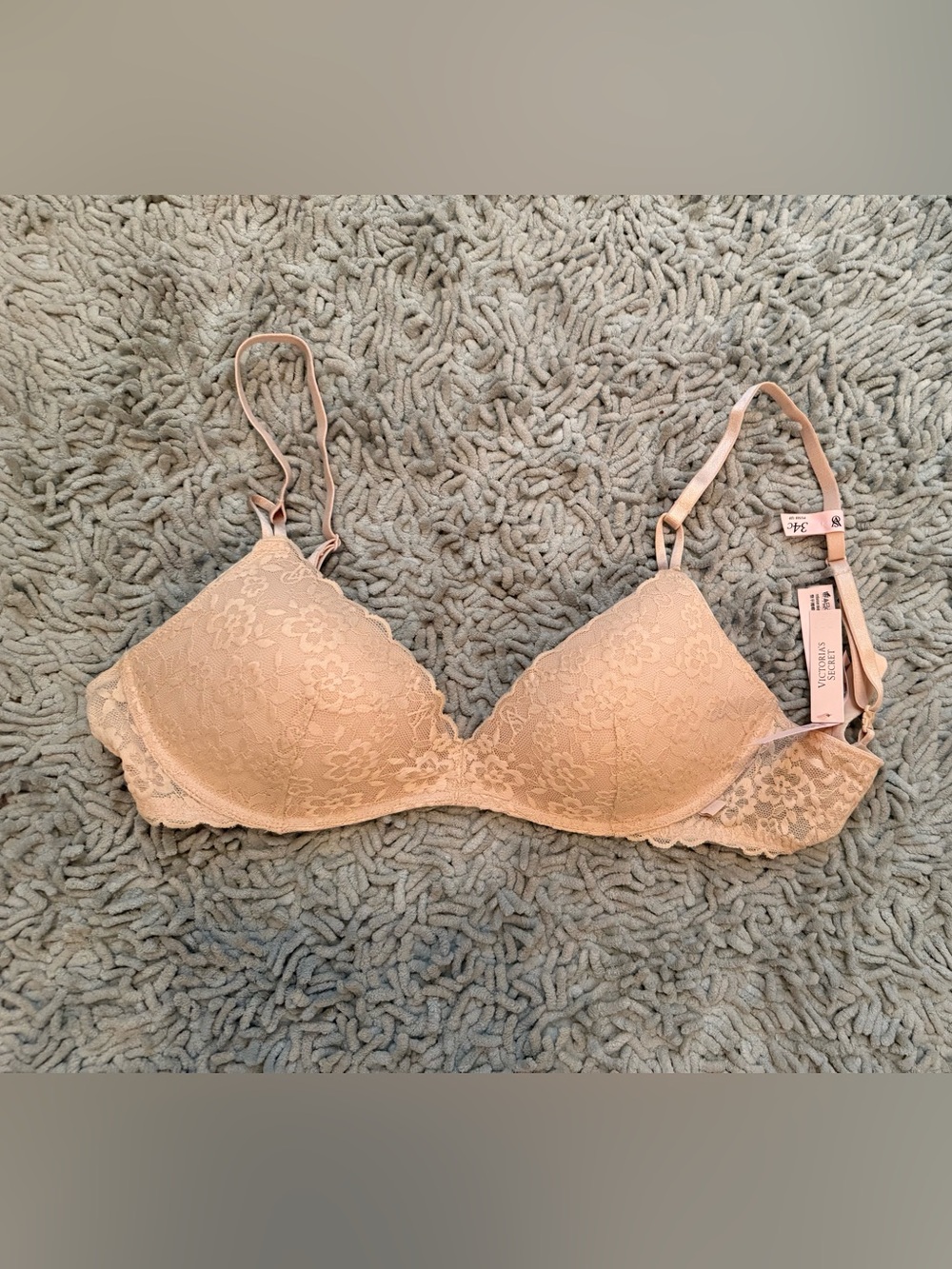 NWT Victoria's Secret Beige Lace Push-Up Bra 34C